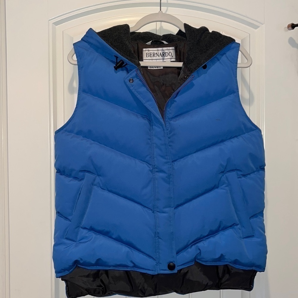 𝅺BERNARDO duvet down hooded quilted blue women’s vest full zip warm size M